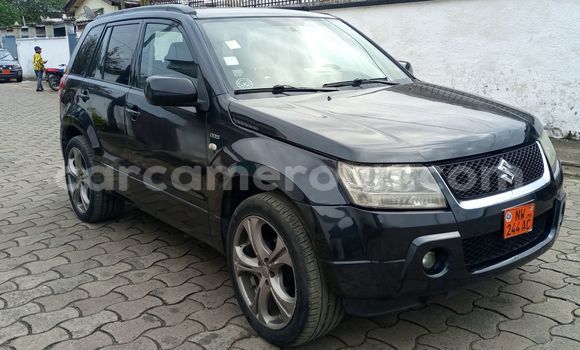 Sayi Na hannu Suzuki Grand Vitara Black Mota in Douala a Ƙasar Kamaru Sayi Na hannu Suzuki Grand Vitara Black Mota in Douala a Ƙasar Kamaru