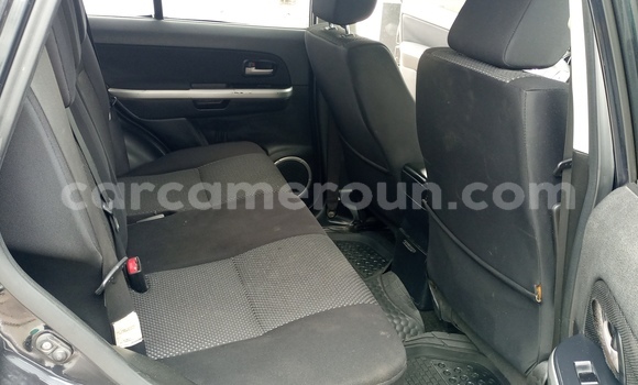 Sayi Na hannu Suzuki Grand Vitara Black Mota in Douala a Ƙasar Kamaru Sayi Na hannu Suzuki Grand Vitara Black Mota in Douala a Ƙasar Kamaru