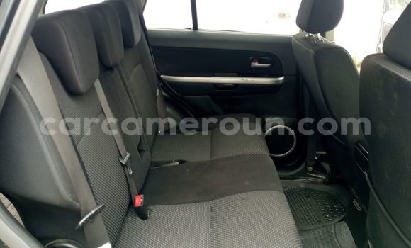 Sayi Na hannu Suzuki Grand Vitara Black Mota in Douala a Ƙasar Kamaru Sayi Na hannu Suzuki Grand Vitara Black Mota in Douala a Ƙasar Kamaru