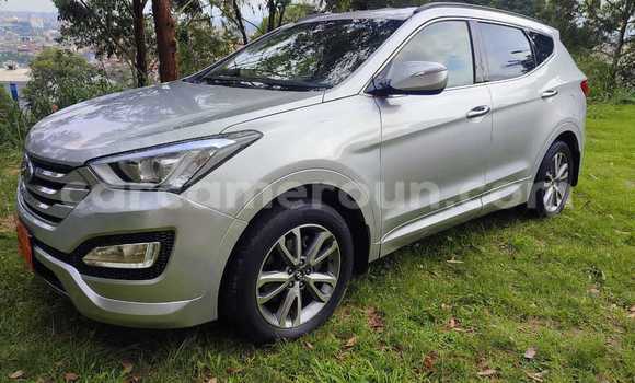 Buy Used Hyundai Santa Fe Silver Car in Yaounde in Central Cameroon Buy Used Hyundai Santa Fe Silver Car in Yaounde in Central Cameroon