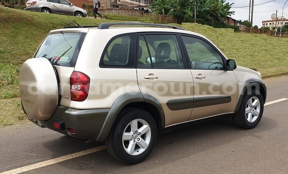 Acheter Occasion Voiture Toyota RAV4 Autre à Yaoundé, Central Cameroon Acheter Occasion Voiture Toyota RAV4 Autre à Yaoundé, Central Cameroon
