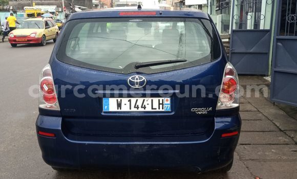 Acheter Import Voiture Toyota Verso Bleu à Douala, Littoral Cameroon Acheter Import Voiture Toyota Verso Bleu à Douala, Littoral Cameroon