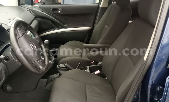 Acheter Import Voiture Toyota Verso Bleu à Douala, Littoral Cameroon Acheter Import Voiture Toyota Verso Bleu à Douala, Littoral Cameroon