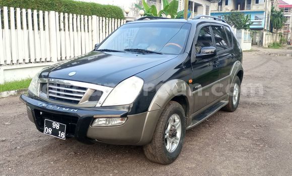 Sayi Imported SsangYong Rexton Black Mota in Douala a Ƙasar Kamaru