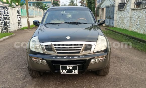Sayi Imported SsangYong Rexton Black Mota in Douala a Ƙasar Kamaru Sayi Imported SsangYong Rexton Black Mota in Douala a Ƙasar Kamaru