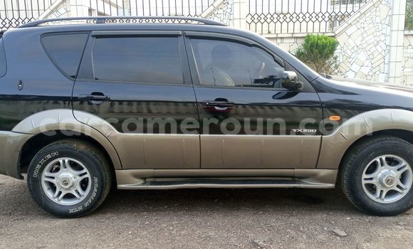 Sayi Imported SsangYong Rexton Black Mota in Douala a Ƙasar Kamaru Sayi Imported SsangYong Rexton Black Mota in Douala a Ƙasar Kamaru