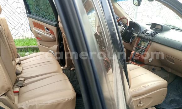 Sayi Imported SsangYong Rexton Black Mota in Douala a Ƙasar Kamaru Sayi Imported SsangYong Rexton Black Mota in Douala a Ƙasar Kamaru