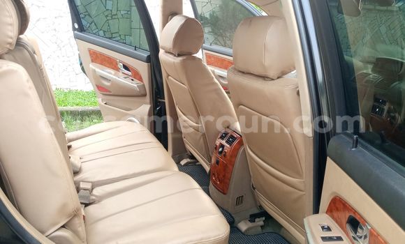 Sayi Imported SsangYong Rexton Black Mota in Douala a Ƙasar Kamaru Sayi Imported SsangYong Rexton Black Mota in Douala a Ƙasar Kamaru