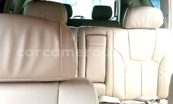 Sayi Imported SsangYong Rexton Black Mota in Douala a Ƙasar Kamaru Sayi Imported SsangYong Rexton Black Mota in Douala a Ƙasar Kamaru