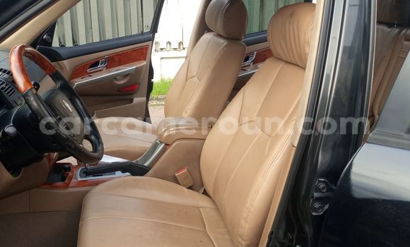 Sayi Imported SsangYong Rexton Black Mota in Douala a Ƙasar Kamaru Sayi Imported SsangYong Rexton Black Mota in Douala a Ƙasar Kamaru