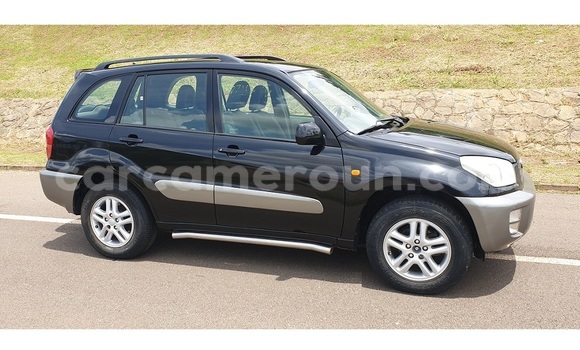 Acheter Occasion Voiture Toyota RAV4 Noir à Yaoundé, Central Cameroon Acheter Occasion Voiture Toyota RAV4 Noir à Yaoundé, Central Cameroon