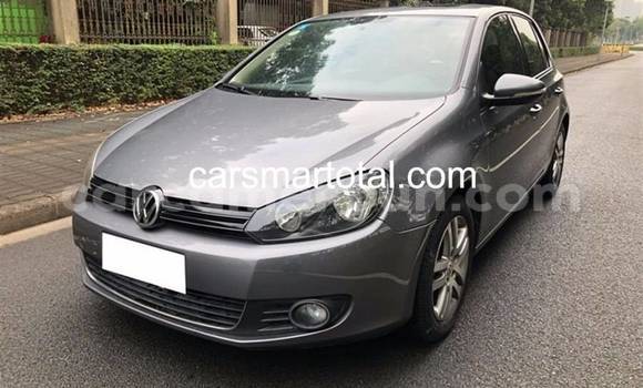 Sayi Na hannu Volkswagen Golf Azurfa Mota in Yaounde a Babban Kamaru Sayi Na hannu Volkswagen Golf Azurfa Mota in Yaounde a Babban Kamaru