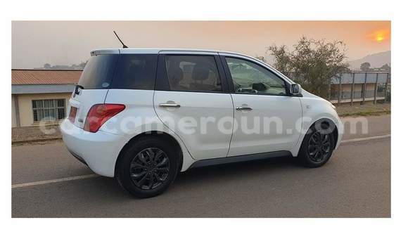 Buy Used Toyota IST White Car in Yaounde in Central Cameroon Buy Used Toyota IST White Car in Yaounde in Central Cameroon