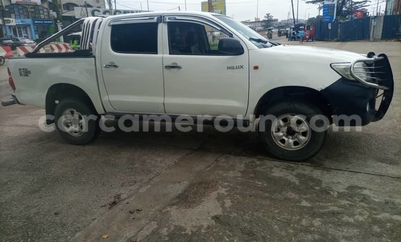Acheter Occasion Voiture Toyota Hiluxe VIGO Blanc à Douala, Littoral Cameroon