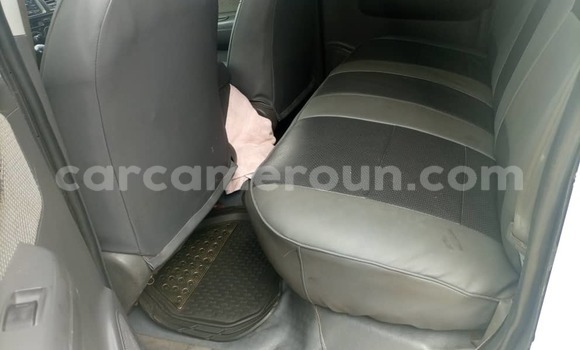Acheter Occasion Voiture Toyota Hiluxe VIGO Blanc à Douala, Littoral Cameroon Acheter Occasion Voiture Toyota Hiluxe VIGO Blanc à Douala, Littoral Cameroon