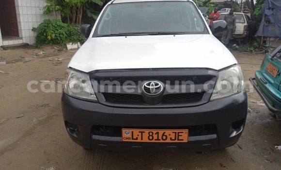 Acheter Occasion Voiture Toyota Hilux Blanc à Douala, Littoral Cameroon