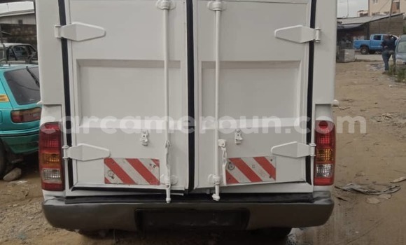 Acheter Occasion Voiture Toyota Hilux Blanc à Douala, Littoral Cameroon Acheter Occasion Voiture Toyota Hilux Blanc à Douala, Littoral Cameroon