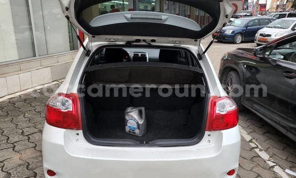 Acheter Neuf Voiture Toyota Auris Blanc à Douala, Littoral Cameroon Acheter Neuf Voiture Toyota Auris Blanc à Douala, Littoral Cameroon