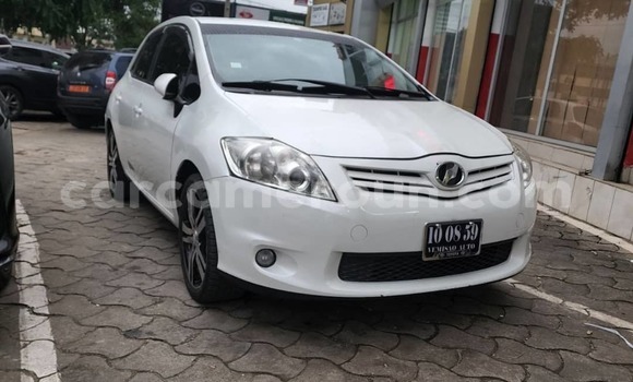 Acheter Neuf Voiture Toyota Auris Blanc à Douala, Littoral Cameroon Acheter Neuf Voiture Toyota Auris Blanc à Douala, Littoral Cameroon
