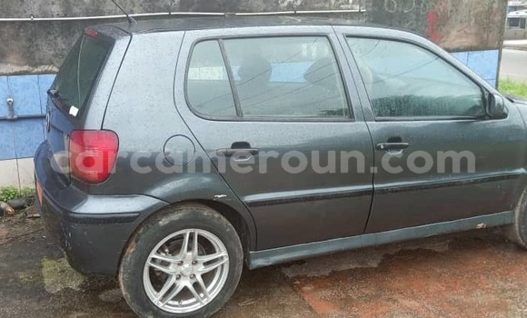 Sayi Na hannu Volkswagen Polo Green Mota in Douala a Ƙasar Kamaru