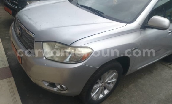 Acheter Occasion Voiture Toyota Highlander Gris à Douala, Littoral Cameroon Acheter Occasion Voiture Toyota Highlander Gris à Douala, Littoral Cameroon