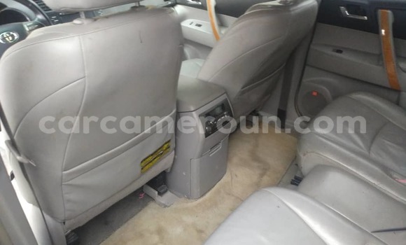 Acheter Occasion Voiture Toyota Highlander Gris à Douala, Littoral Cameroon Acheter Occasion Voiture Toyota Highlander Gris à Douala, Littoral Cameroon