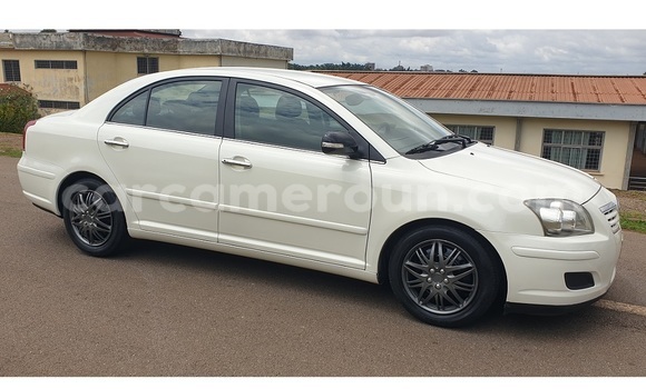 Acheter Occasion Voiture Toyota Avensis Blanc à Yaoundé, Central Cameroon Acheter Occasion Voiture Toyota Avensis Blanc à Yaoundé, Central Cameroon