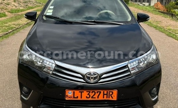 Sayi Na hannu Toyota Corolla Black Mota in Yaounde a Babban Kamaru Sayi Na hannu Toyota Corolla Black Mota in Yaounde a Babban Kamaru