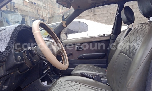 Sayi Na hannu Toyota Starlet Sauran Mota in Yaounde a Babban Kamaru