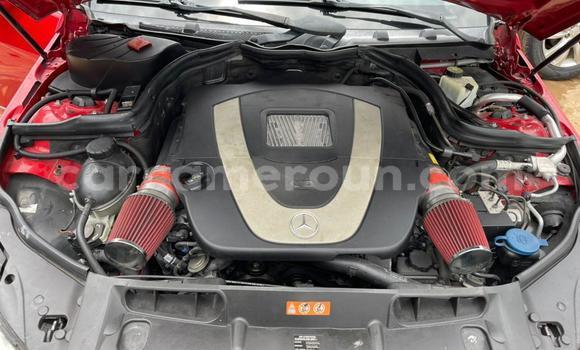 Sayi Na hannu Mercedes-Benz C-Classe Red Mota in Yaounde a Babban Kamaru Sayi Na hannu Mercedes-Benz C-Classe Red Mota in Yaounde a Babban Kamaru