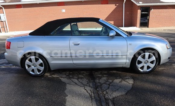 Sayi Na hannu Audi A4 Azurfa Mota in Yaounde a Babban Kamaru Sayi Na hannu Audi A4 Azurfa Mota in Yaounde a Babban Kamaru