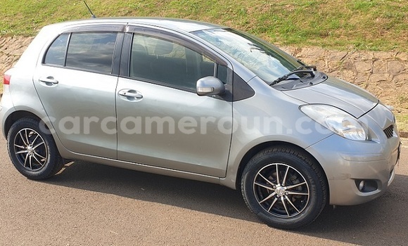 Acheter Occasion Voiture Toyota Yaris Gris à Yaoundé, Central Cameroon
