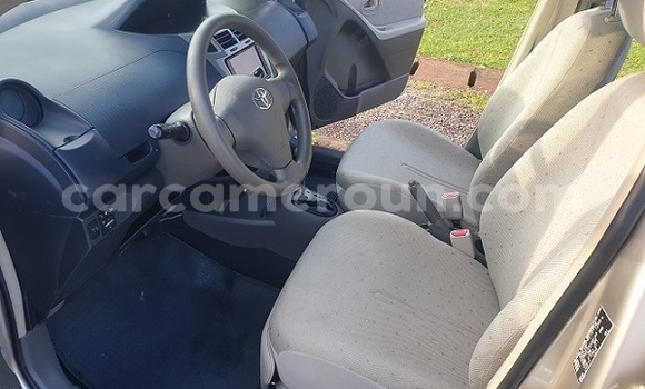 Sayi Na hannu Toyota Yaris Sauran Mota in Yaounde a Babban Kamaru Sayi Na hannu Toyota Yaris Sauran Mota in Yaounde a Babban Kamaru