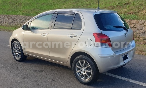 Sayi Na hannu Toyota Yaris Sauran Mota in Yaounde a Babban Kamaru Sayi Na hannu Toyota Yaris Sauran Mota in Yaounde a Babban Kamaru