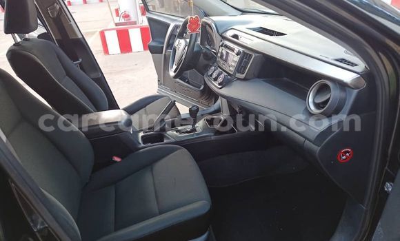 Acheter Occasion Voiture Toyota RAV4 Noir à Yaoundé, Central Cameroon Acheter Occasion Voiture Toyota RAV4 Noir à Yaoundé, Central Cameroon