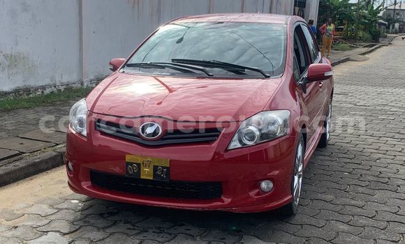 Sayi Na hannu Toyota Auris Red Mota in Douala a Ƙasar Kamaru Sayi Na hannu Toyota Auris Red Mota in Douala a Ƙasar Kamaru
