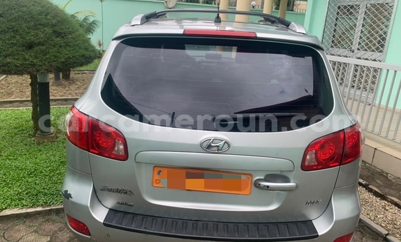 Buy Used Hyundai Santa Fe Blue Car in Douala in Littoral Cameroon Buy Used Hyundai Santa Fe Blue Car in Douala in Littoral Cameroon