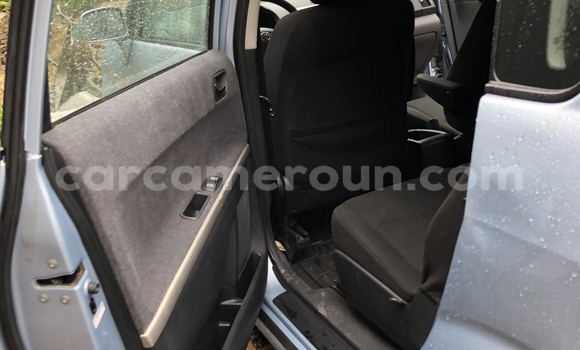 Acheter Occasion Voiture Toyota Corolla Verso Bleu à Bafang, West Cameroon