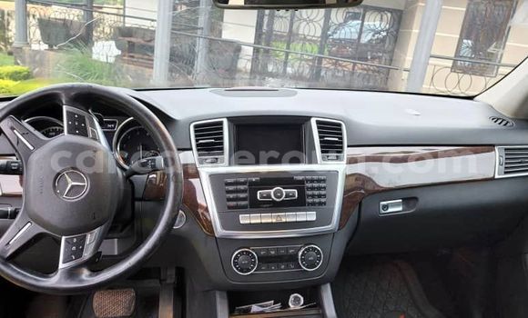 Acheter Occasion Voiture Mercedes‒Benz ML–Class Noir à Yaoundé, Central Cameroon Acheter Occasion Voiture Mercedes‒Benz ML–Class Noir à Yaoundé, Central Cameroon