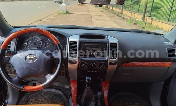 Acheter Occasion Voiture Toyota Land Cruiser Prado Bleu à Yaoundé, Central Cameroon Acheter Occasion Voiture Toyota Land Cruiser Prado Bleu à Yaoundé, Central Cameroon