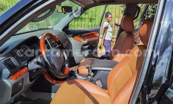 Acheter Occasion Voiture Toyota Land Cruiser Prado Bleu à Yaoundé, Central Cameroon Acheter Occasion Voiture Toyota Land Cruiser Prado Bleu à Yaoundé, Central Cameroon