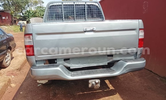 Acheter Occasion Voiture Toyota Hilux Gris à Yaoundé, Central Cameroon Acheter Occasion Voiture Toyota Hilux Gris à Yaoundé, Central Cameroon