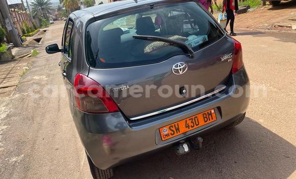 Acheter Occasion Voiture Toyota Yaris Gris à Yaoundé, Central Cameroon Acheter Occasion Voiture Toyota Yaris Gris à Yaoundé, Central Cameroon