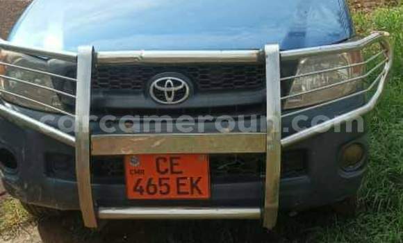 Buy Used Toyota Hiluxe VIGO Blue Car in Yaounde in Central Cameroon