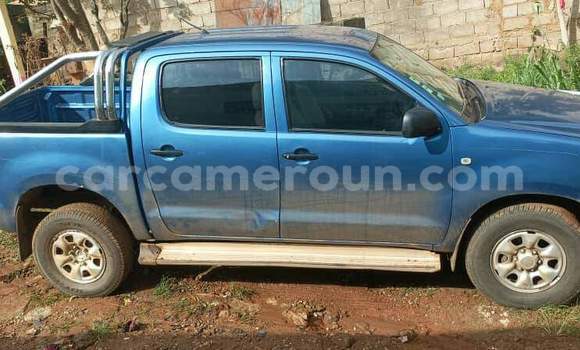 Acheter Occasion Voiture Toyota Hiluxe VIGO Bleu à Yaoundé, Central Cameroon Acheter Occasion Voiture Toyota Hiluxe VIGO Bleu à Yaoundé, Central Cameroon