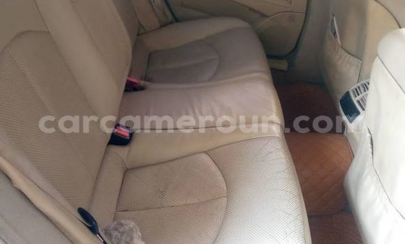 Sayi Na hannu Mercedes‒Benz E–Class Green Mota in Yaounde a Babban Kamaru Sayi Na hannu Mercedes‒Benz E–Class Green Mota in Yaounde a Babban Kamaru