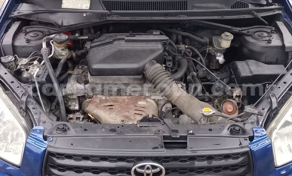 Acheter Occasion Voiture Toyota RAV4 Bleu à Douala, Littoral Cameroon Acheter Occasion Voiture Toyota RAV4 Bleu à Douala, Littoral Cameroon