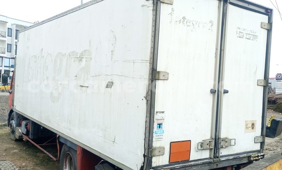 Buy Used Renault D55 White Truck in Douala in Littoral Cameroon Buy Used Renault D55 White Truck in Douala in Littoral Cameroon