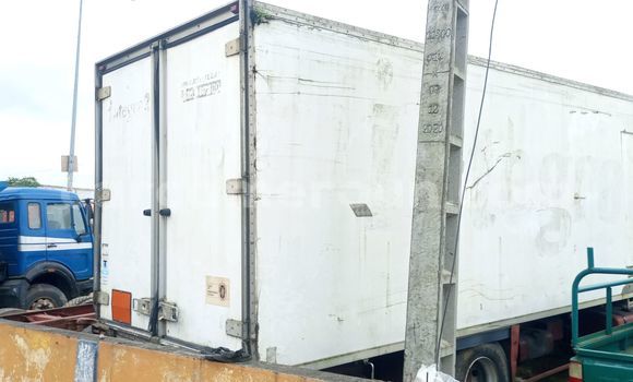 Buy Used Renault D55 White Truck in Douala in Littoral Cameroon Buy Used Renault D55 White Truck in Douala in Littoral Cameroon