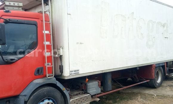 Buy Used Renault D55 White Truck in Douala in Littoral Cameroon Buy Used Renault D55 White Truck in Douala in Littoral Cameroon